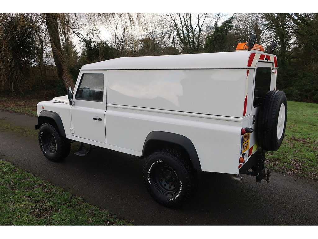 Land Rover Defender 110 2.4 Tdci Hard Top 4Wd Mwb Euro 4 12 White #4