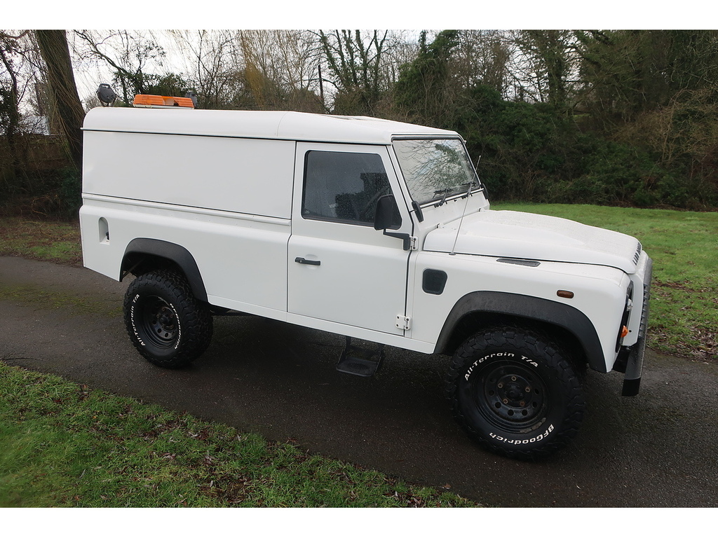 Land Rover Defender 110 2.4 Tdci Hard Top 4Wd Mwb Euro 4 12 White #3
