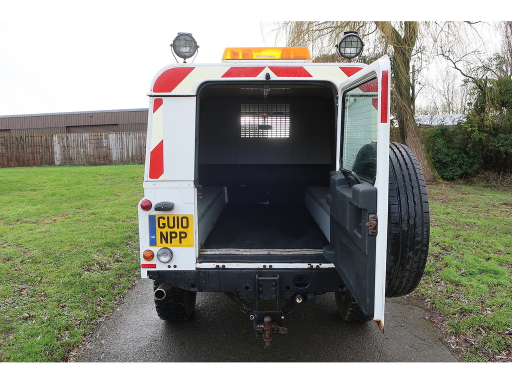 Land Rover Defender 110 2.4 Tdci Hard Top 4Wd Mwb Euro 4 12 White #6