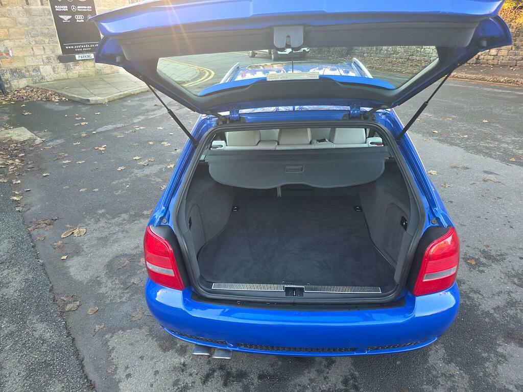 Audi RS4 Avant 2.7L Null Blue #10