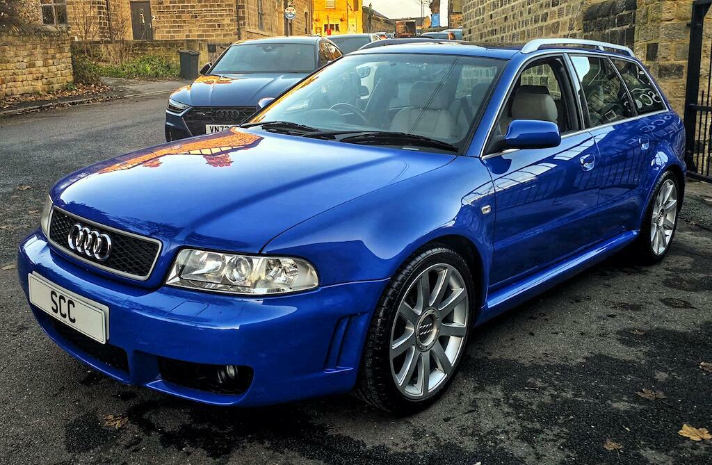 Audi RS4 Avant 2.7L Null Blue #2
