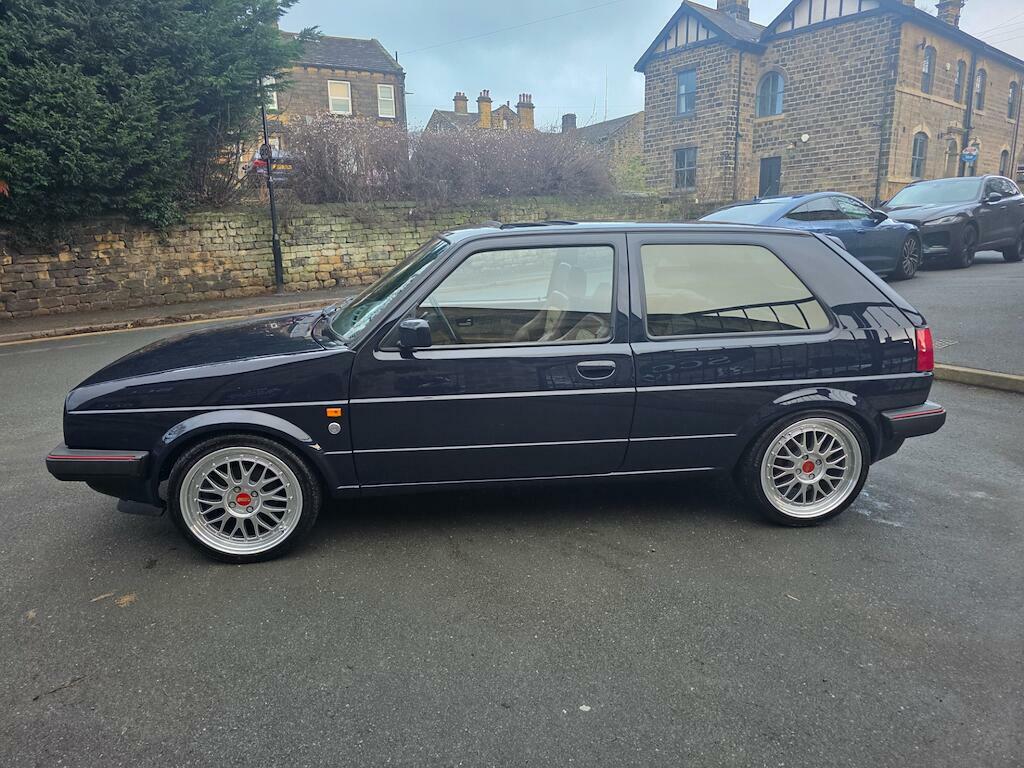 Volkswagen Golf  Black #4