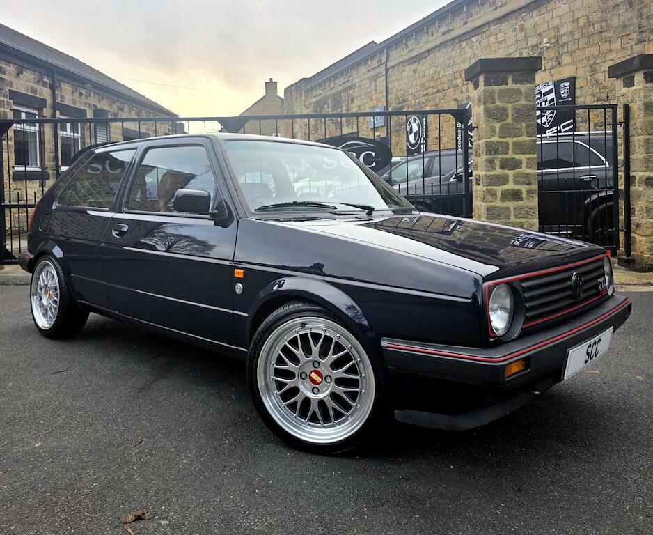 Volkswagen Golf  Black #1
