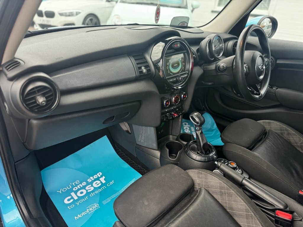 Mini Hatch 1.5L Cooper GH17GVL Blue