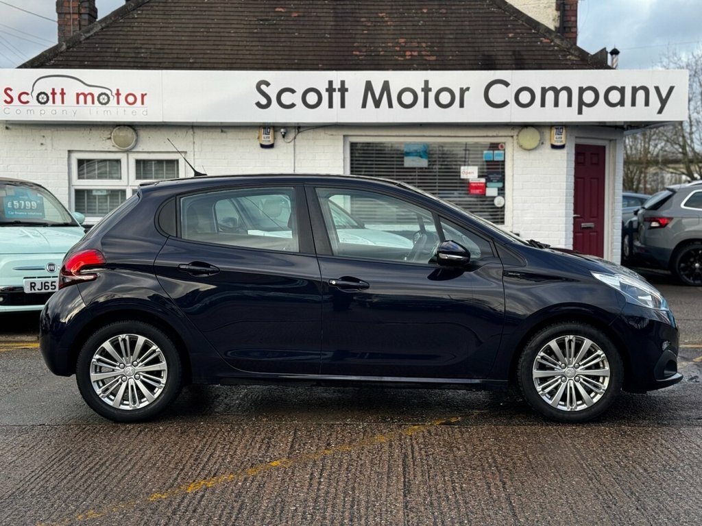 Peugeot 208 1.2L Signature BC68CXH Blue #6