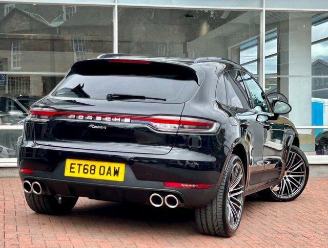 Porsche Macan 2.0T Suv ET68OAW Black #5