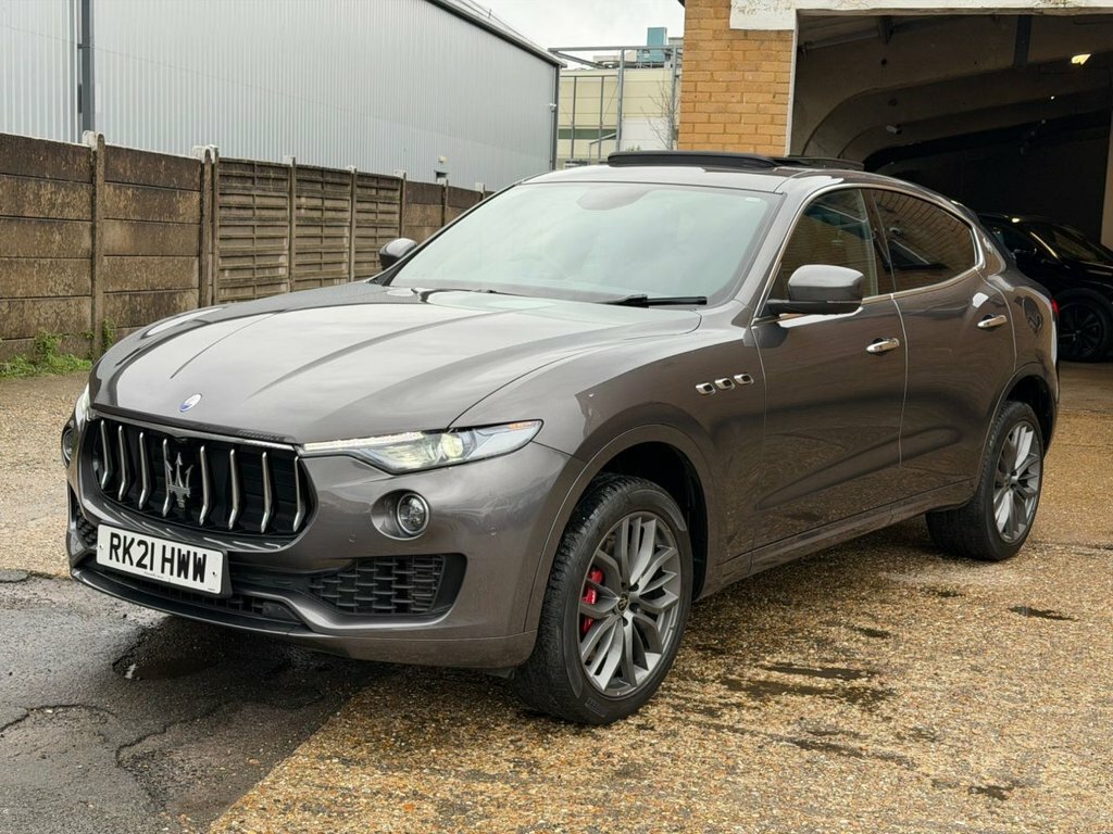 Maserati Levante 3L Sportivo Grey #4