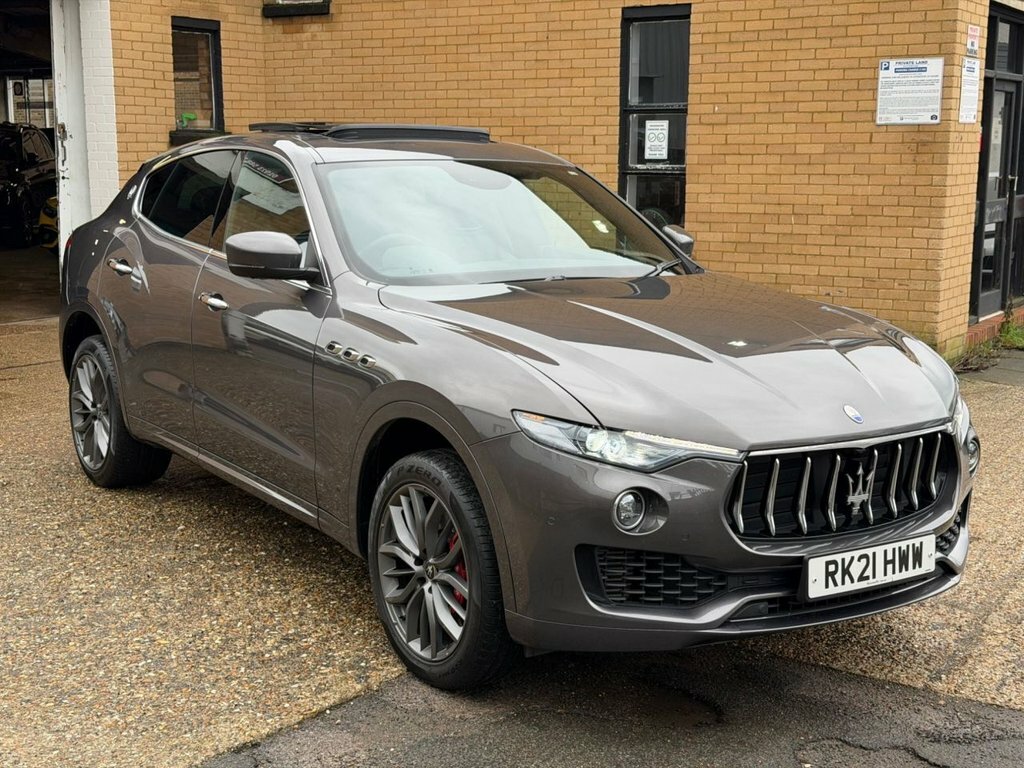 Maserati Levante 3L Sportivo Grey #2