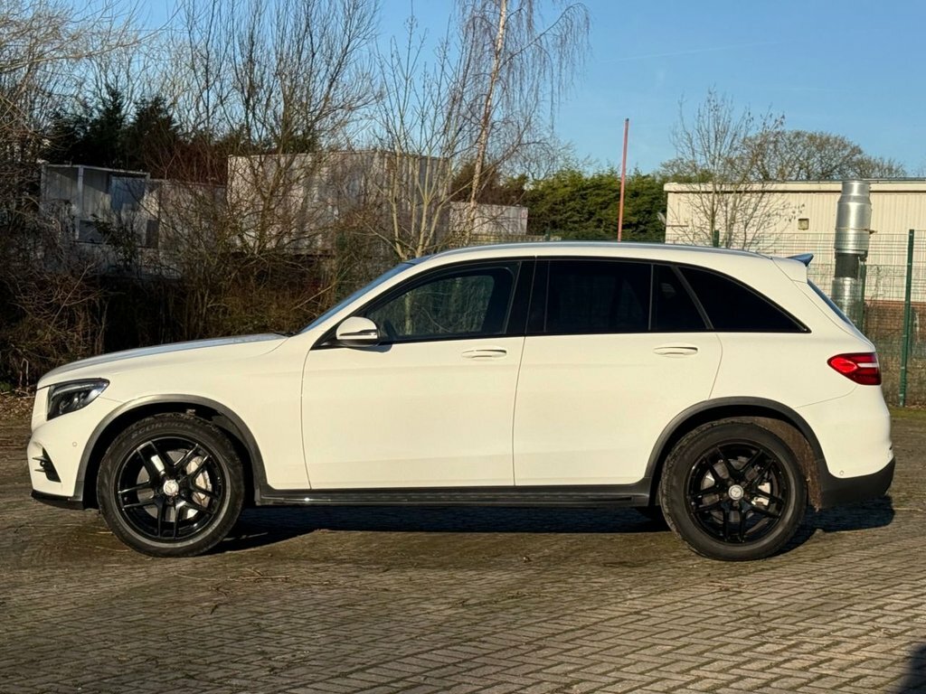 Mercedes-Benz GLC Class 2.1L Amg Line GM65FTT White #2