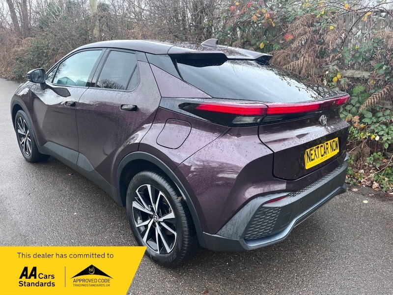 Toyota C-Hr Design Phev OV74YCU Purple #4