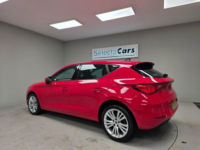 Seat Leon 1.0 Tsi Se Dynamic Hatchback Eur FL70JWD Red #2
