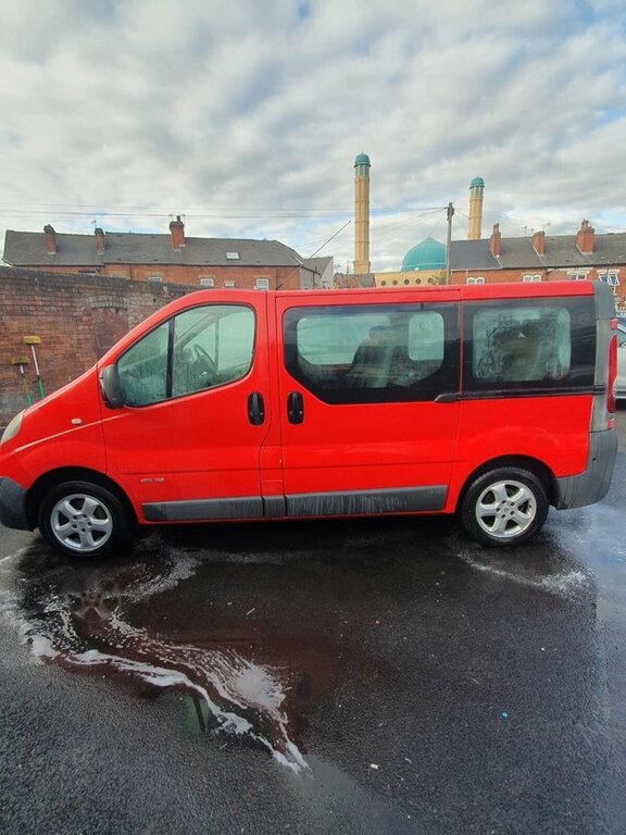 Nissan Primastar 2L Se White #6