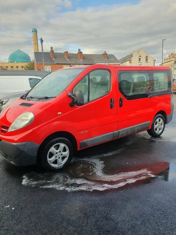 Nissan Primastar 2L Se White #2