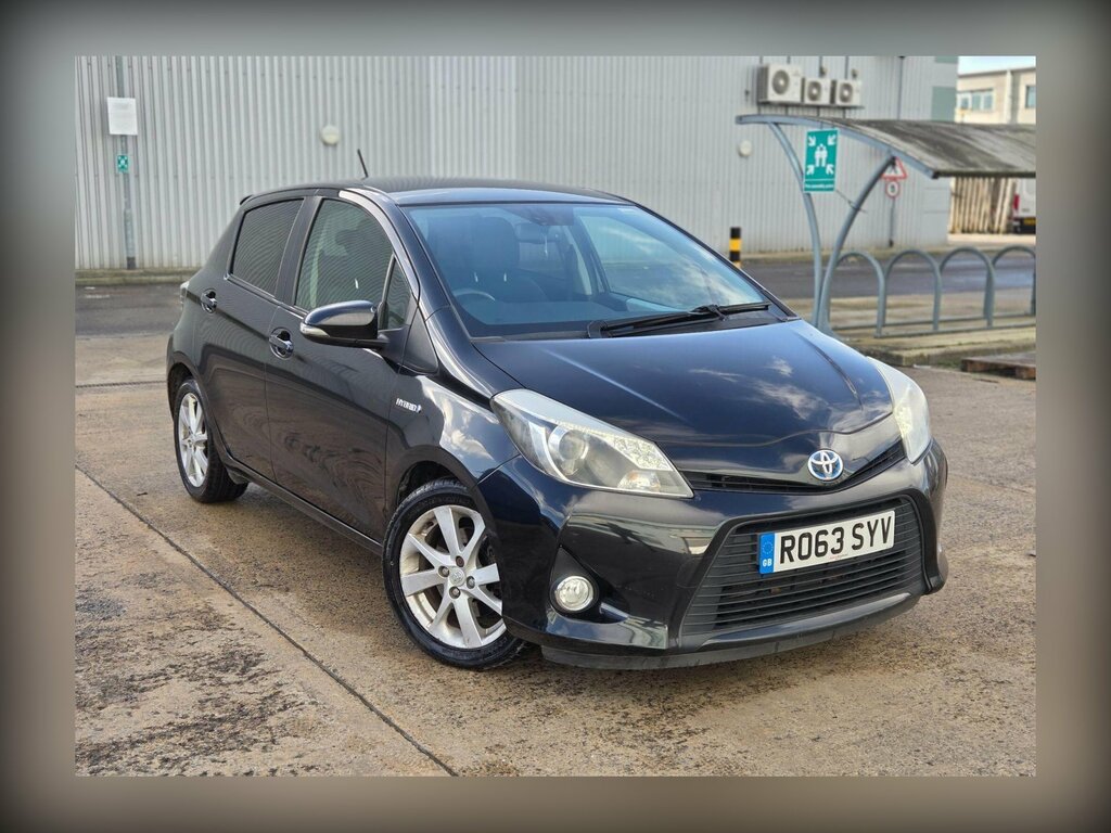 Toyota Yaris 1.5 Vvt-h T Spirit Cvt Euro 5 RO63SYV Black #5
