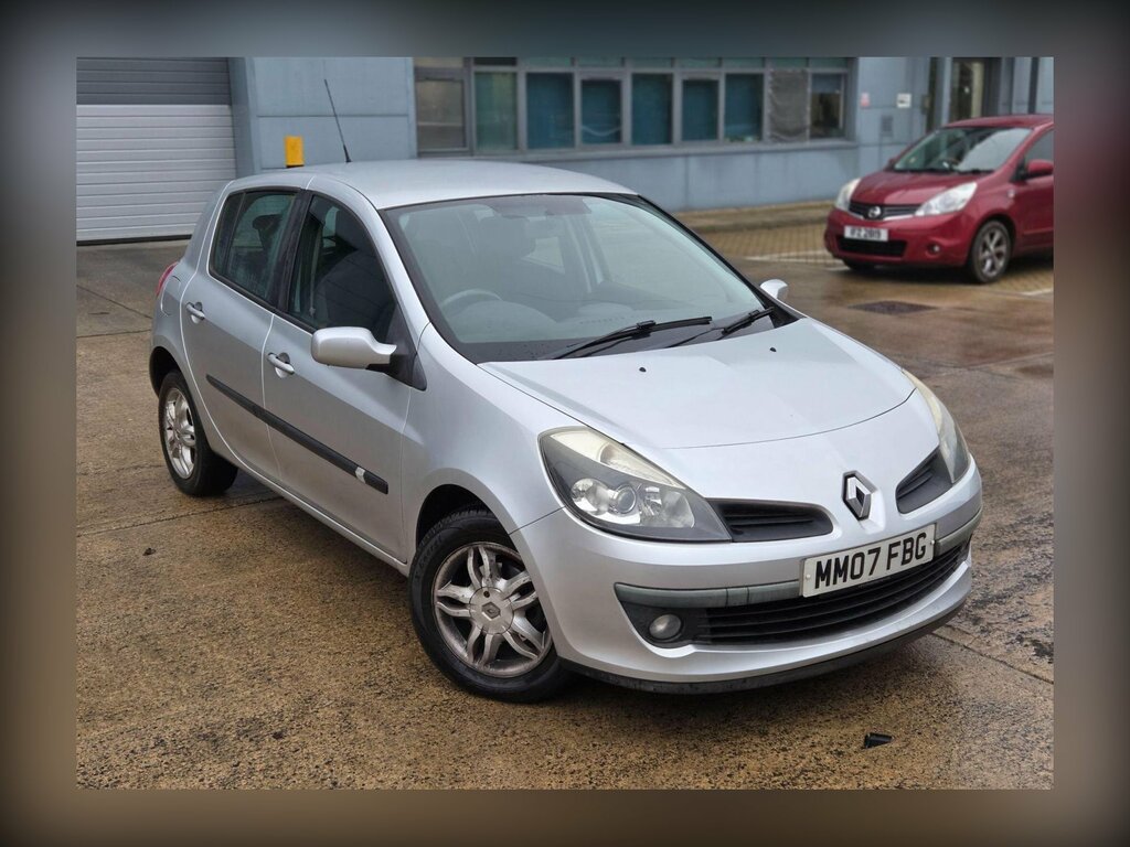 Renault Clio 1.2 Tce 16V Dynamique Silver