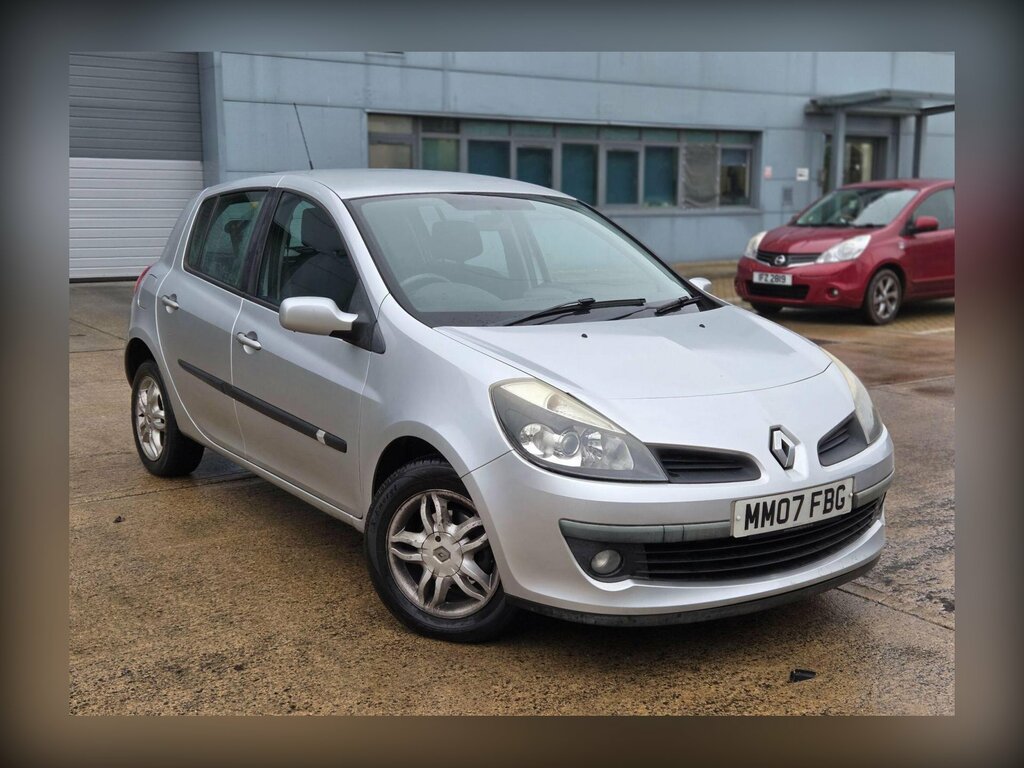 Renault Clio 1.2 Tce 16V Dynamique Silver #6