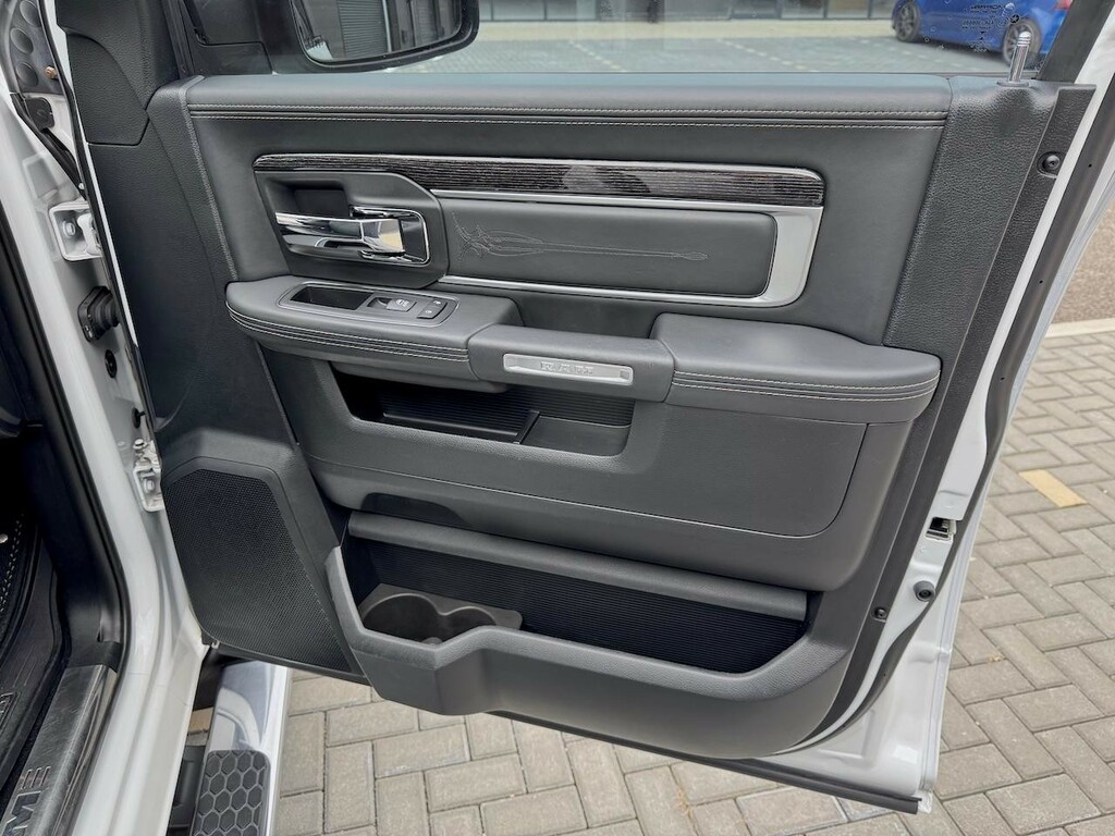 Dodge RAM 1500 Sport 4X4  #16
