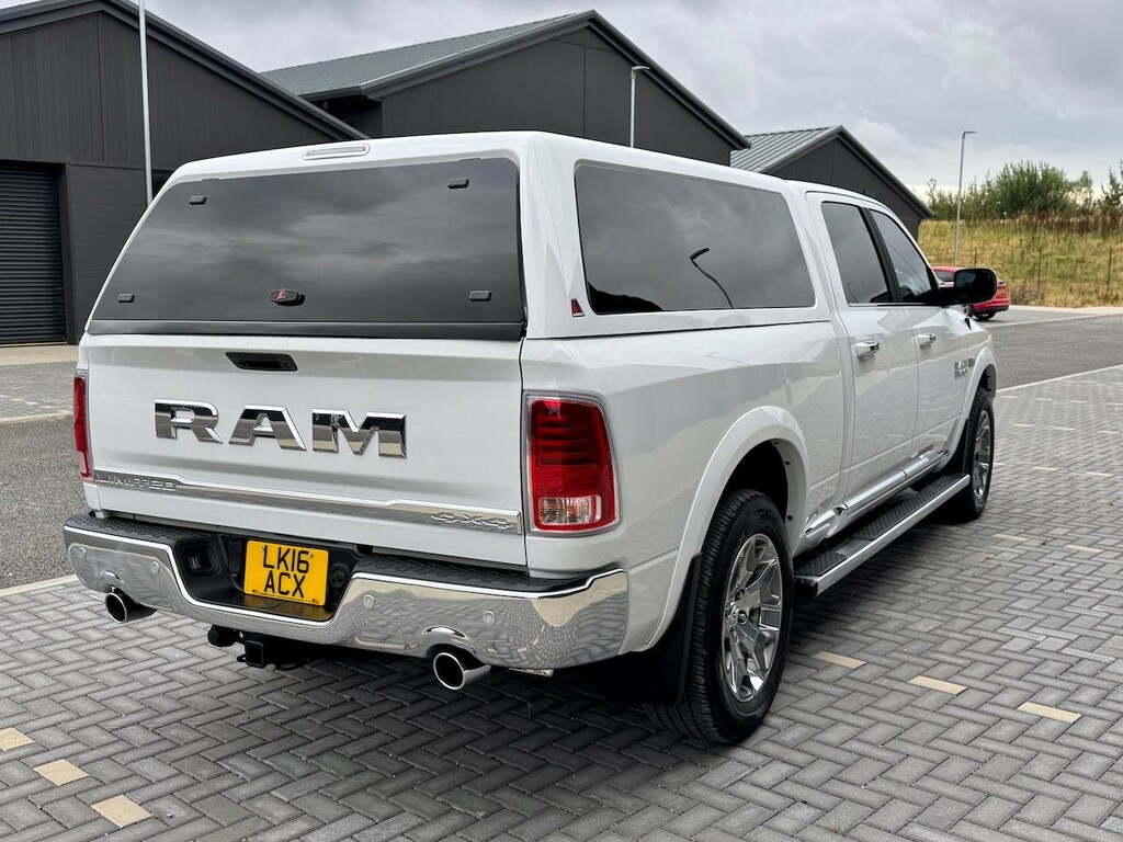 Dodge RAM 1500 Sport 4X4  #2