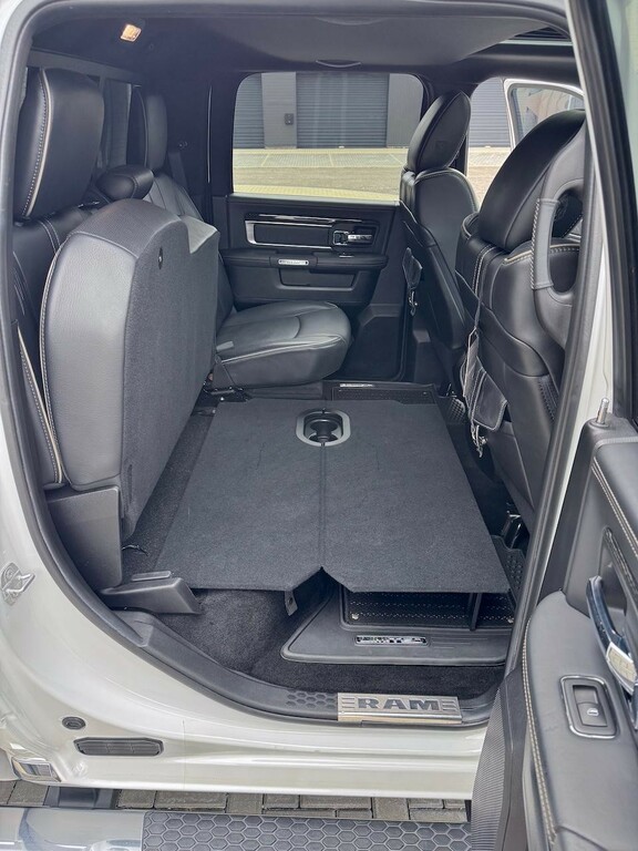 Dodge RAM 1500 Sport 4X4  #15