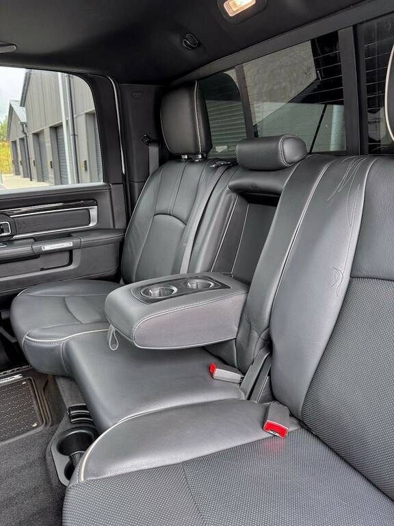 Dodge RAM 1500 Sport 4X4  #12