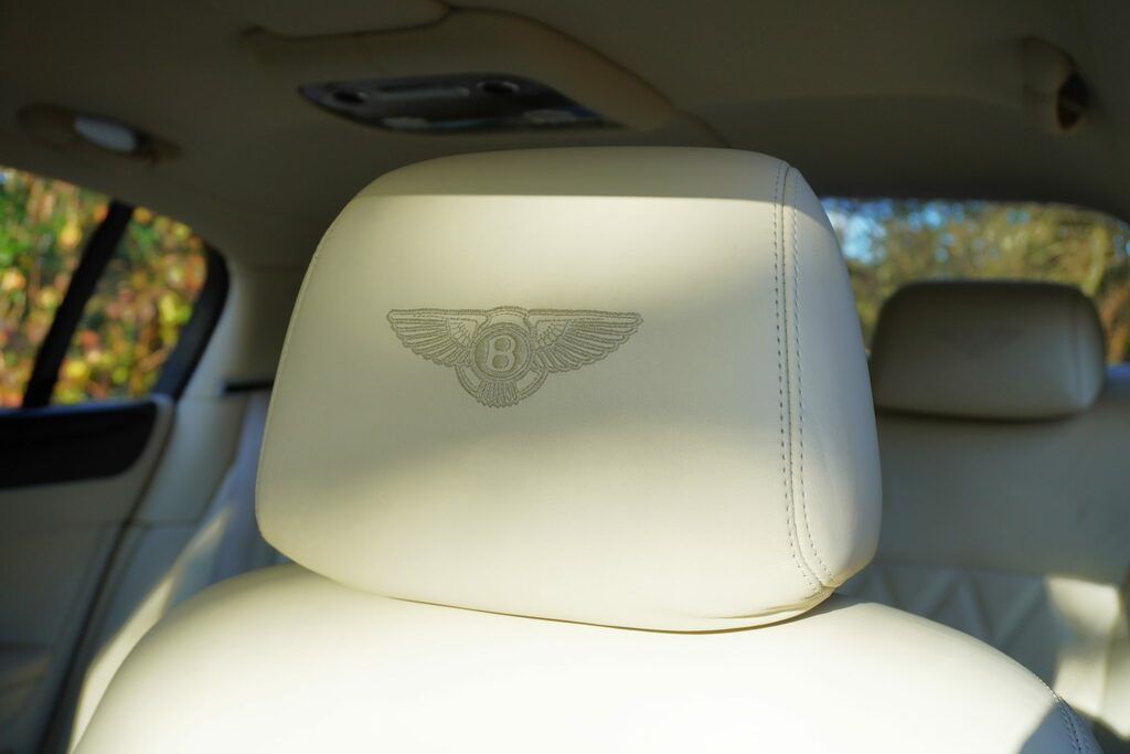 Bentley Flying Spur Saloon #58