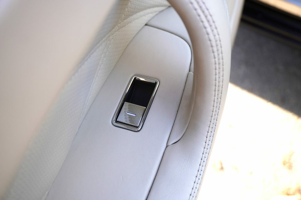 Bentley Flying Spur Saloon #53