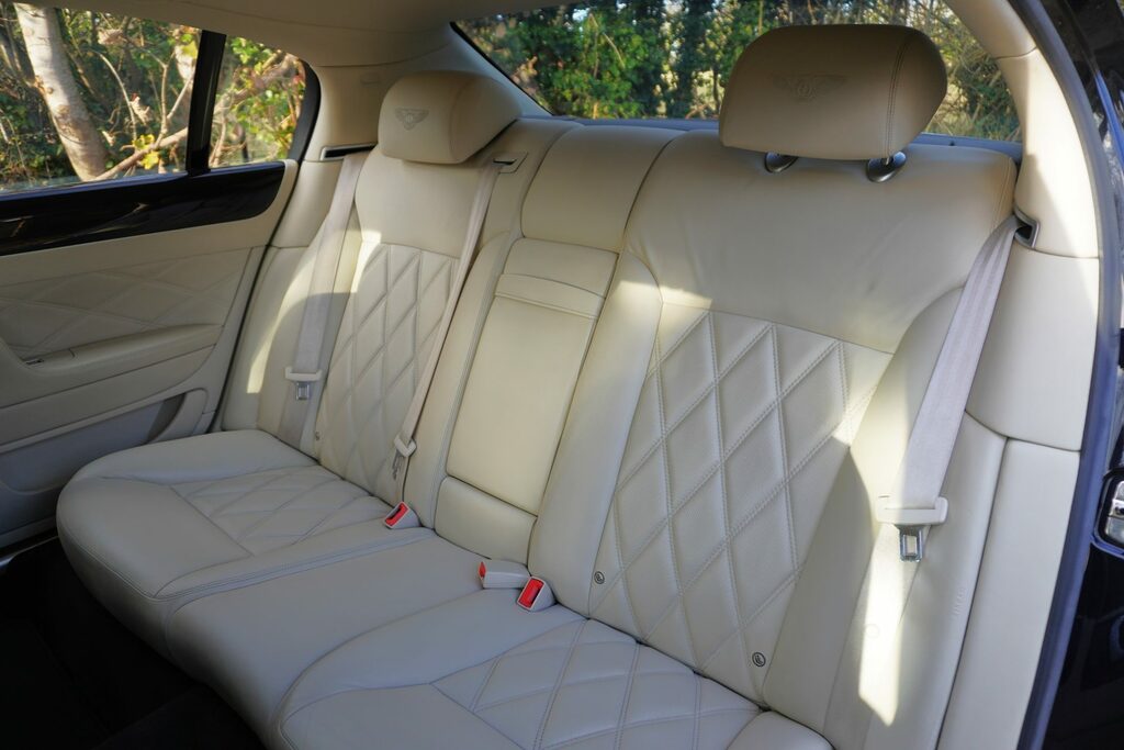Bentley Flying Spur Saloon #68