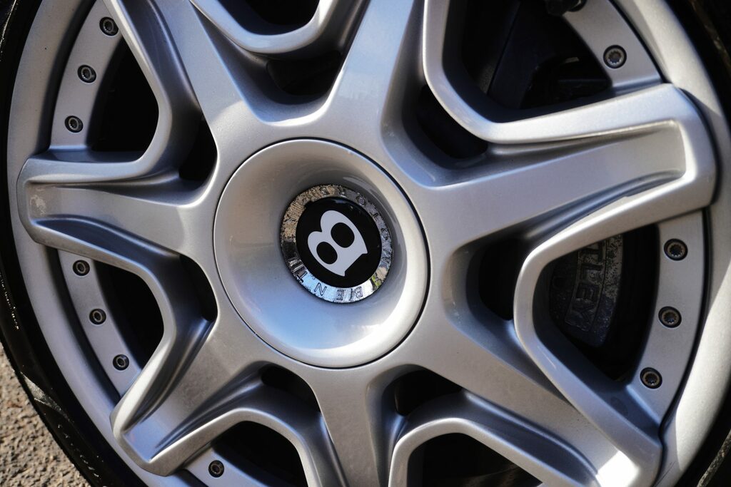 Bentley Flying Spur Saloon #78