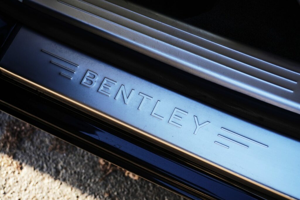 Bentley Flying Spur Saloon #65