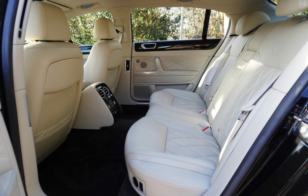 Bentley Flying Spur Saloon #60