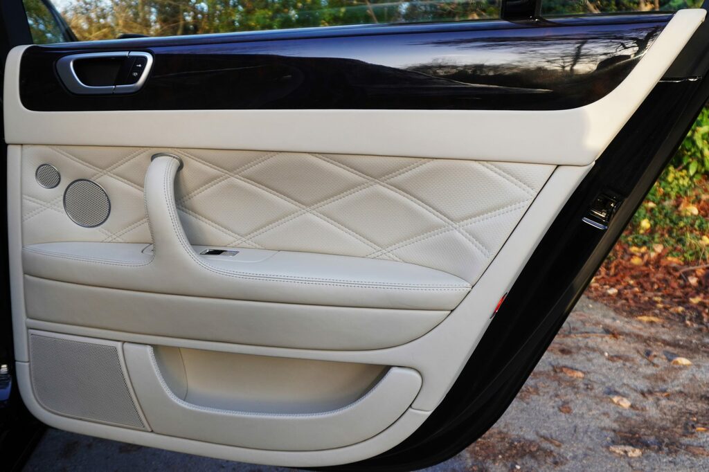 Bentley Flying Spur Saloon #43
