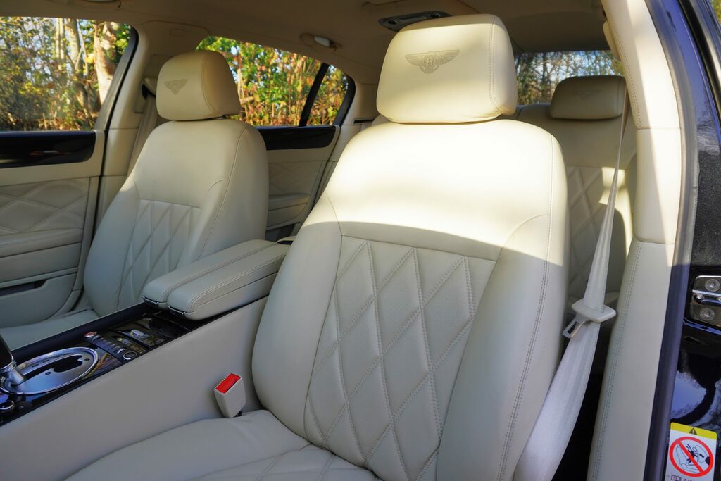 Bentley Flying Spur Saloon #56