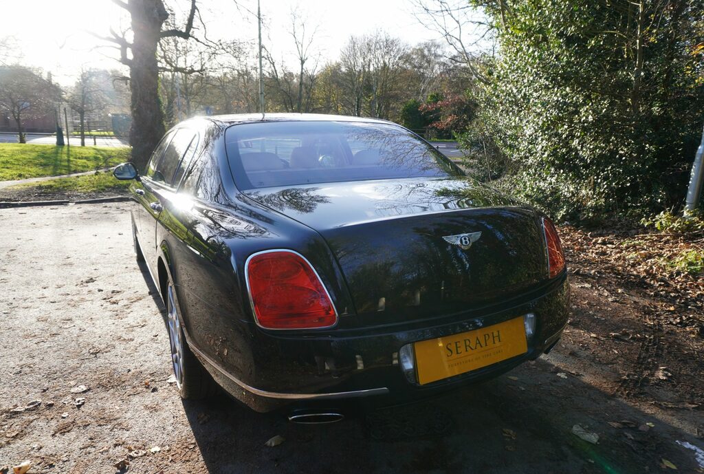 Bentley Flying Spur Saloon #3