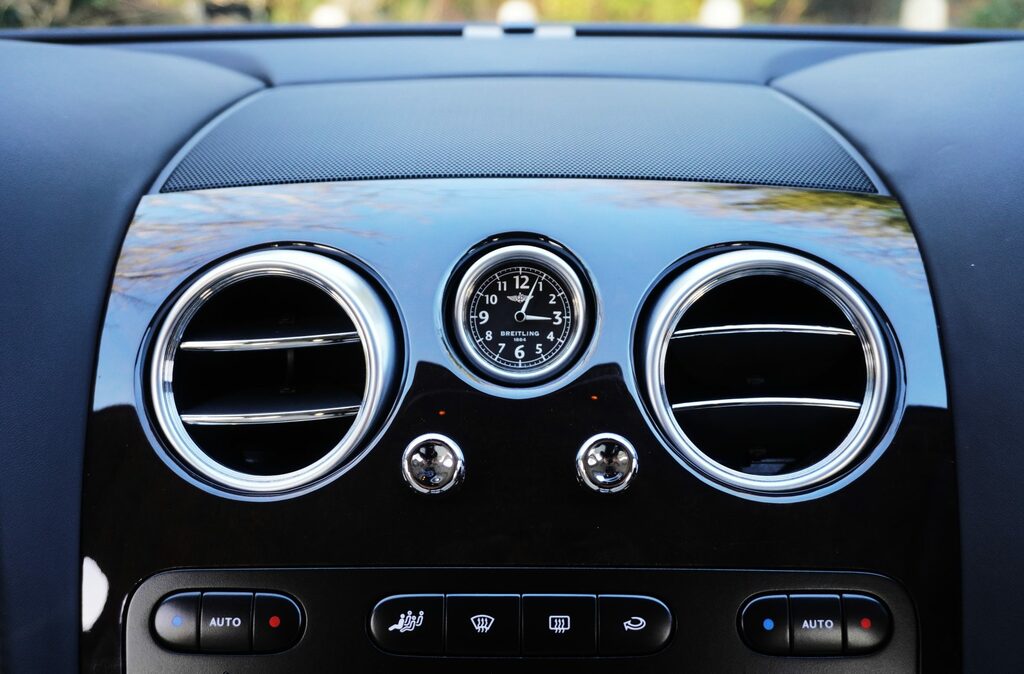 Bentley Flying Spur Saloon #23