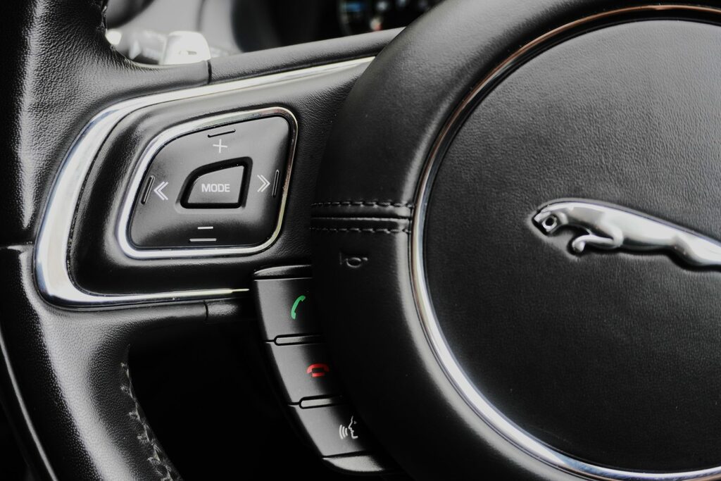 Jaguar XJR Xjr V8 Black #32