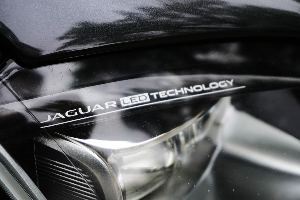 Jaguar XJR Xjr V8 Black #60