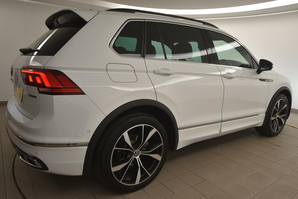 Volkswagen Tiguan 2.0 Tsi 4Motion R-line Dsg White #4