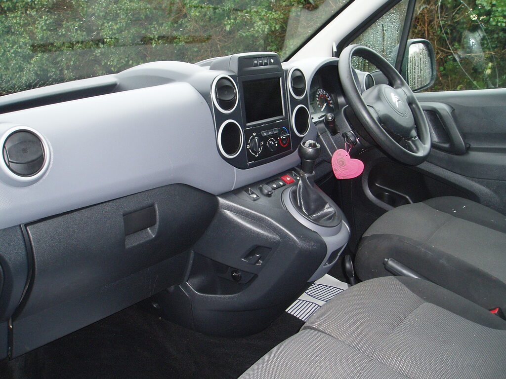 Citroen Berlingo 850 Enterprise Blue Hdi VA19VHJ White #3