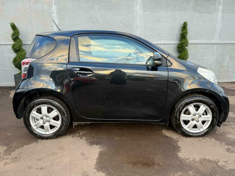 Toyota IQ Vvt-i White #6