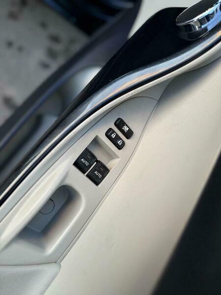 Toyota IQ Vvt-i White #16