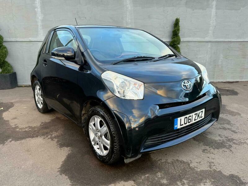 Toyota IQ Vvt-i White #1