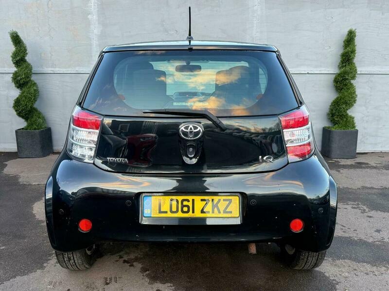 Toyota IQ Vvt-i White #9