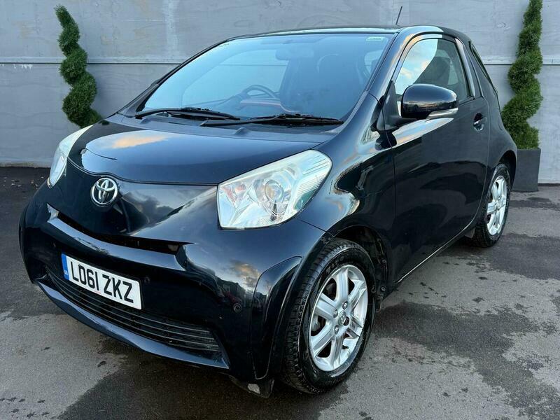 Toyota IQ Vvt-i White #4