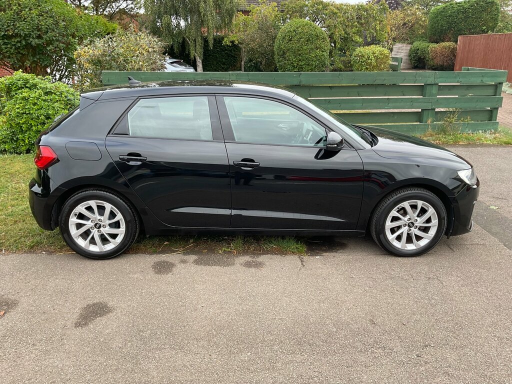 Audi A1 1.0 Tfsi 25 Sport Sportback Euro KM70ESY Black #4