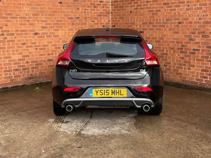 Volvo V40 2.0 D4 R-design Lux Nav Euro 6 Ss YS15MHL Black #5