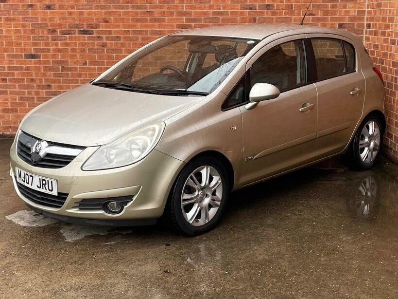 Vauxhall Corsa 1.4I 16V Design Ac MJ07JRU Gold #3