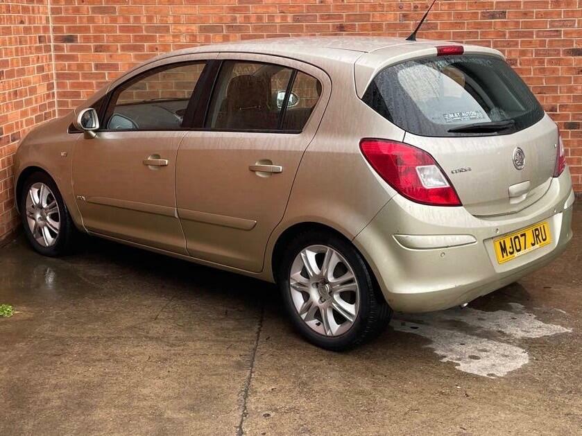 Vauxhall Corsa 1.4I 16V Design Ac MJ07JRU Gold #4