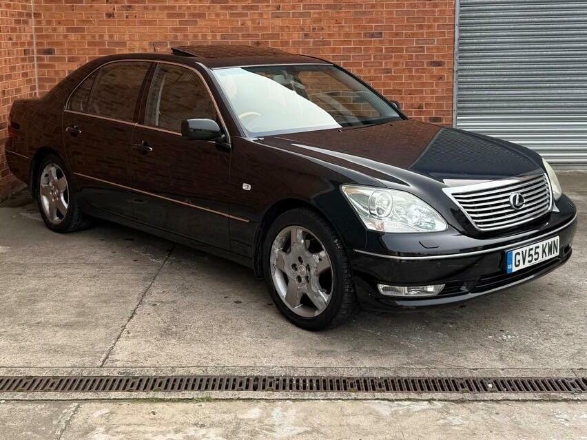 Lexus LS 4.3 430 Black