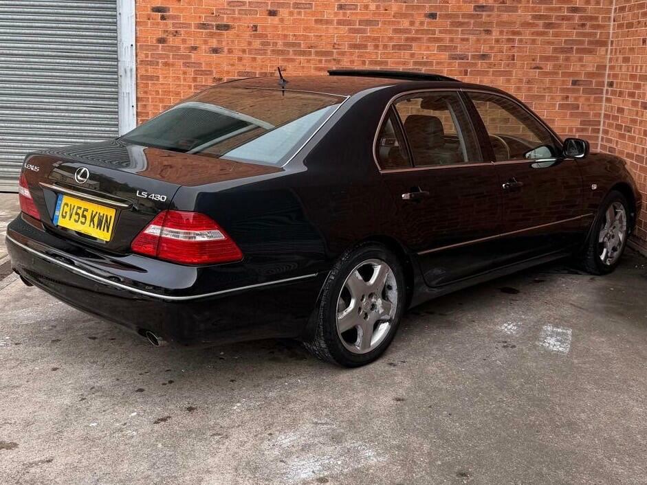 Lexus LS 4.3 430 Black #6