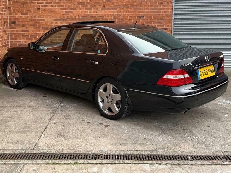 Lexus LS 4.3 430 Black #4